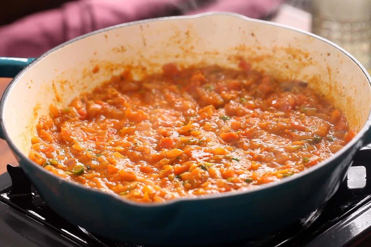 Tomatoes are cooked until they are jammy.