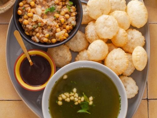Delhi-Style Golgappa (Stuffing & Pani Recipe)