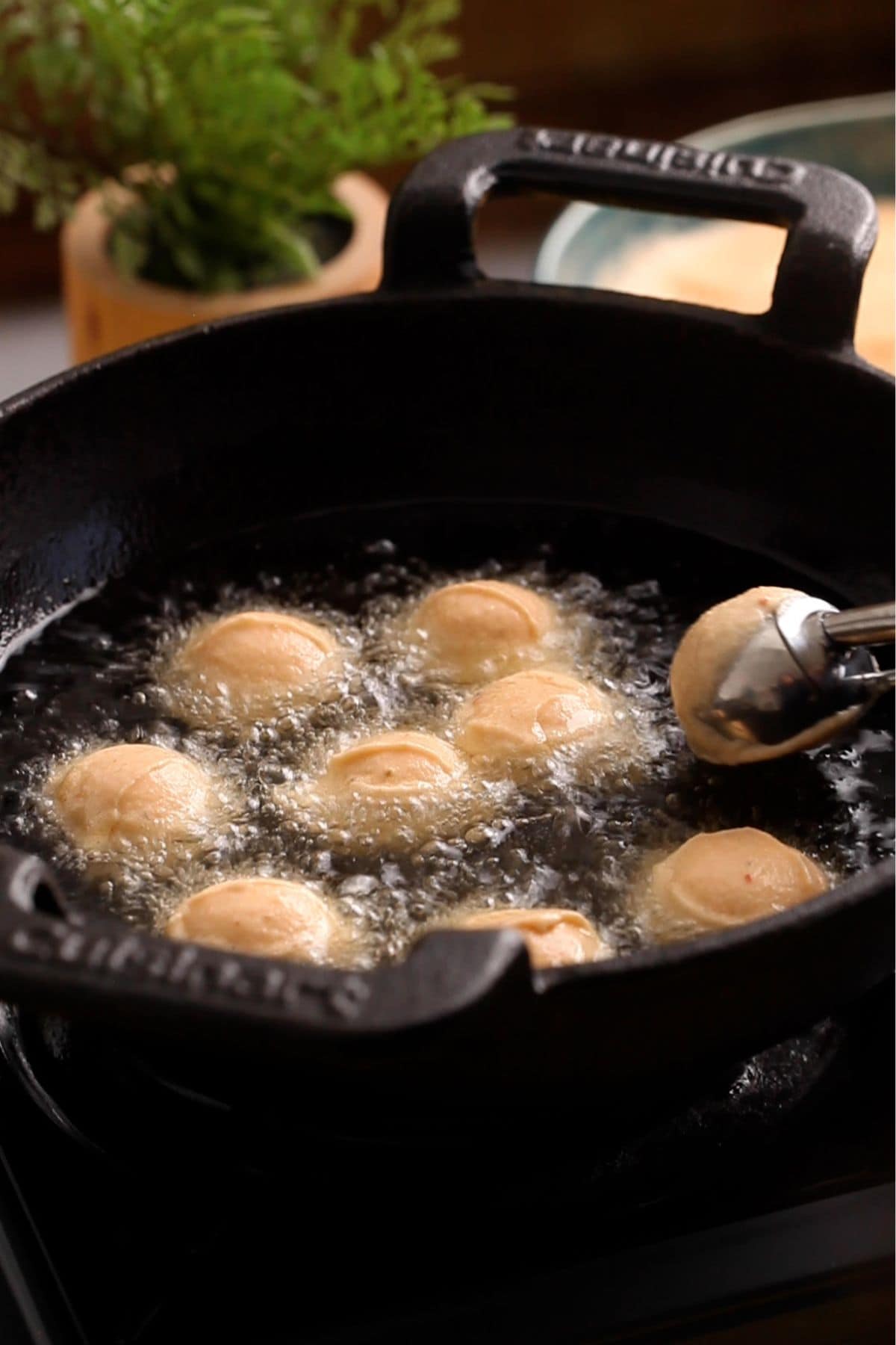 Bhalla batter is put into hit oil.