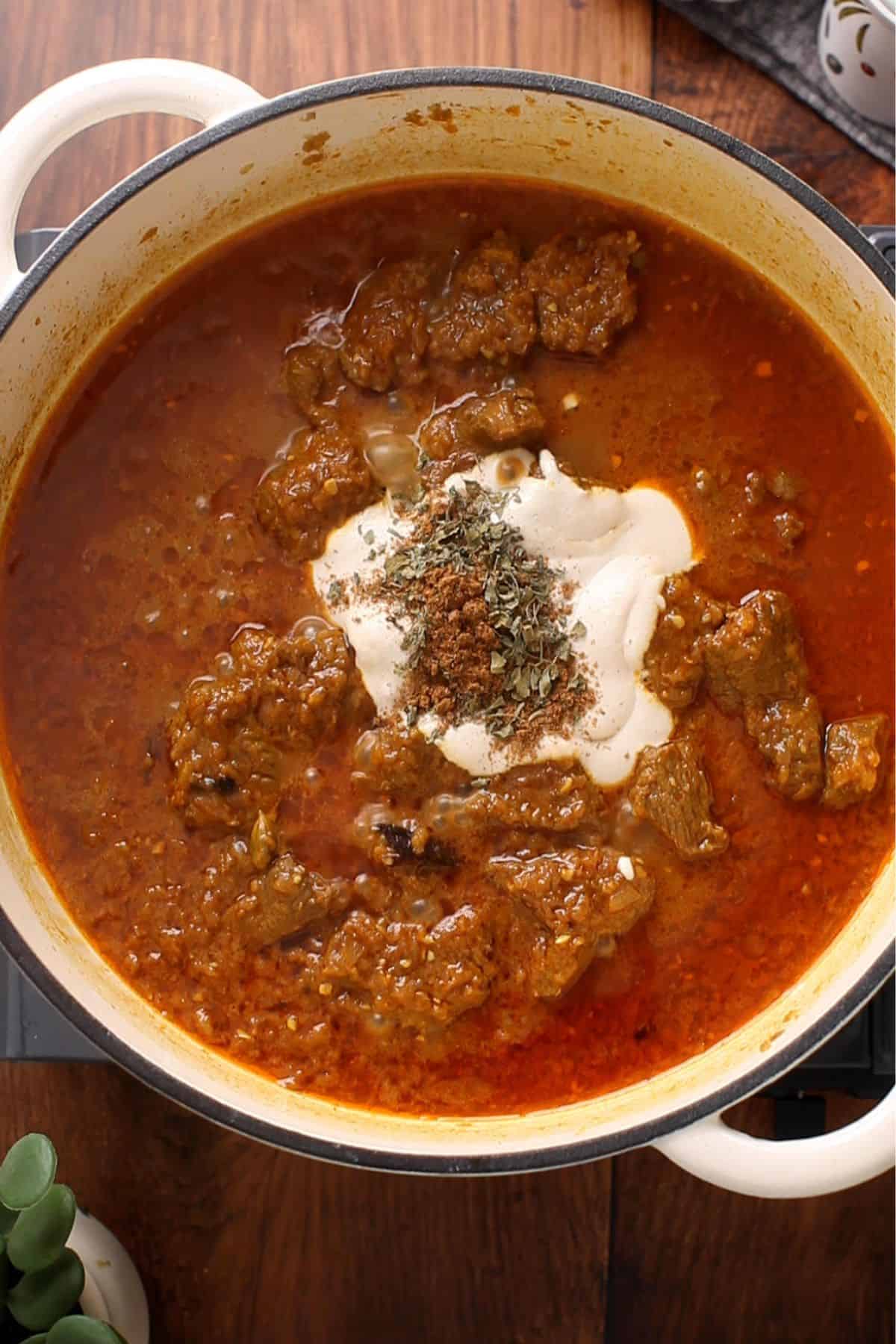 Restaurant-Style Lamb Korma (Rich & Creamy) 28 Cashew paste, cream and spices are added to the cooked lamb.